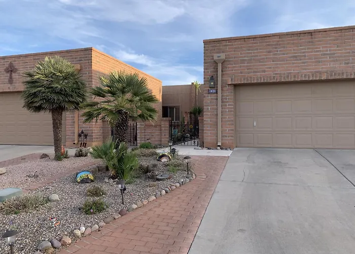 Garden With Mountain & Desert Views * Green Valley